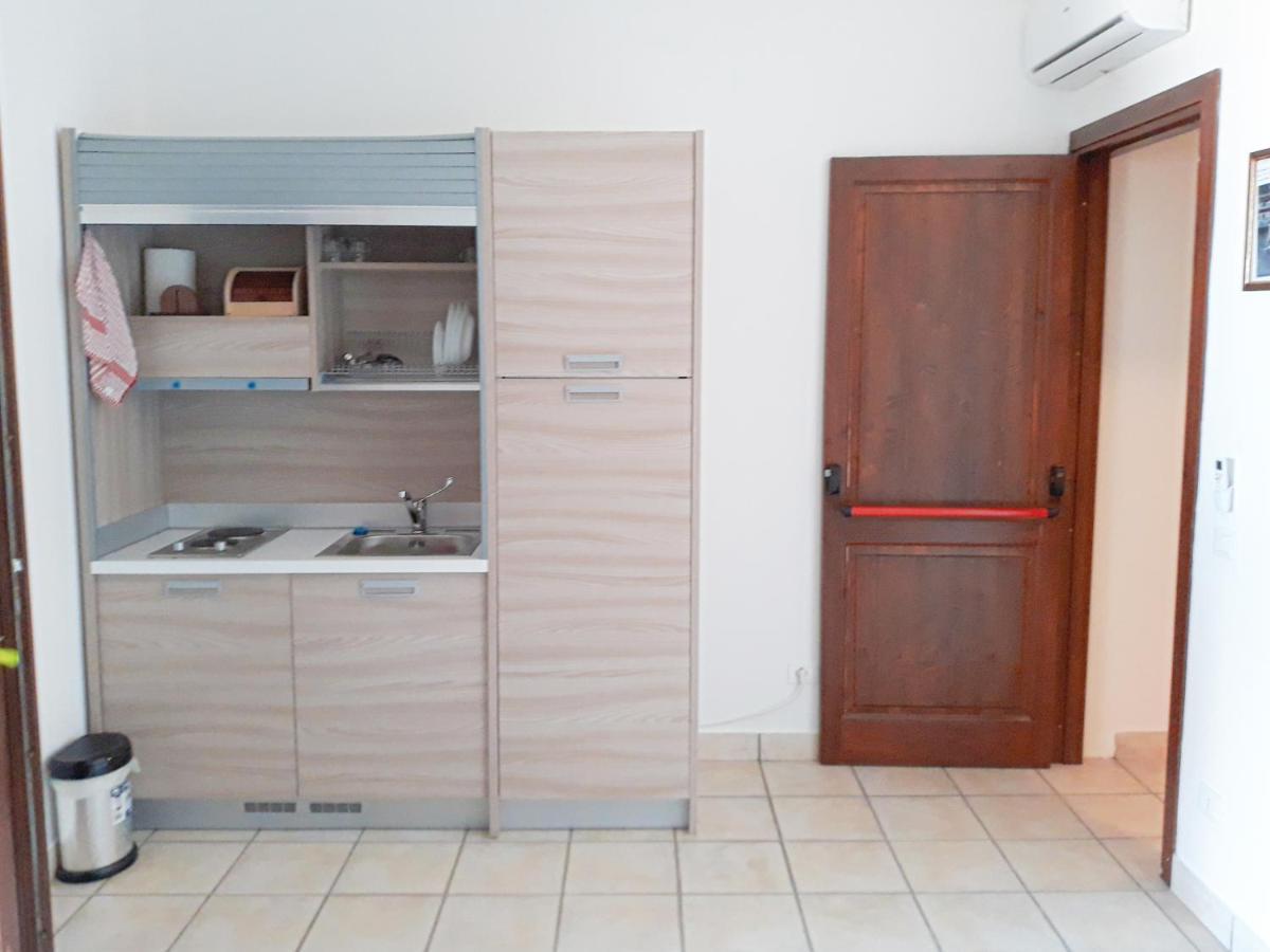 Residence Gregory Filicudi Pecorini Экстерьер фото