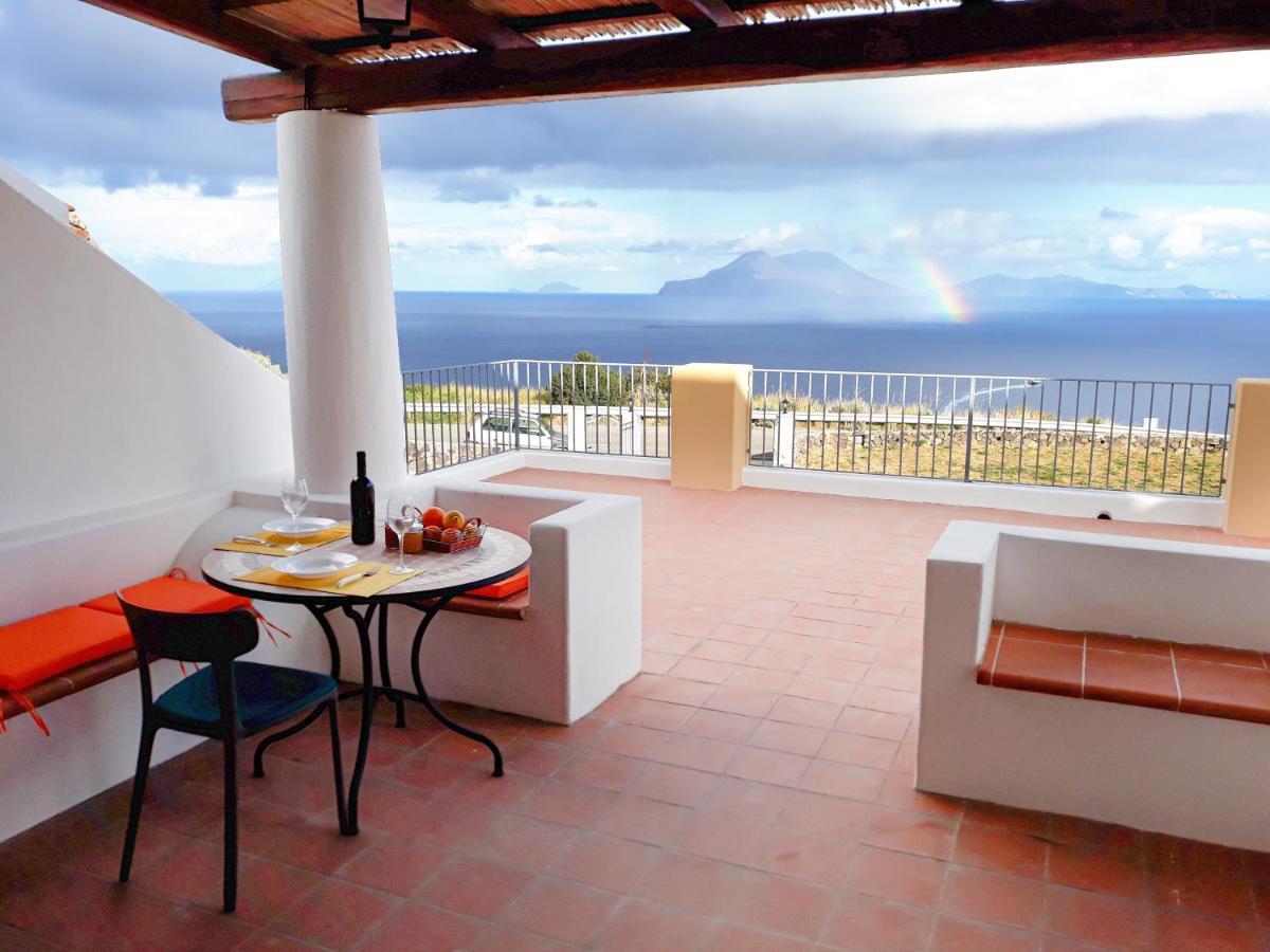 Residence Gregory Filicudi Pecorini Экстерьер фото